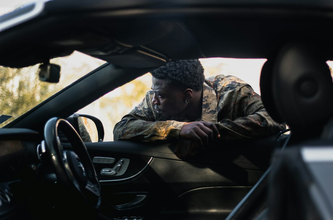 detective in car